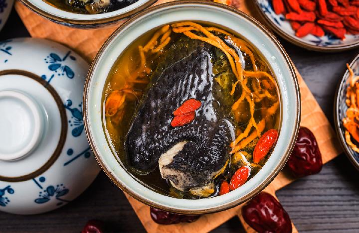 冬季五款養(yǎng)肝養(yǎng)生湯