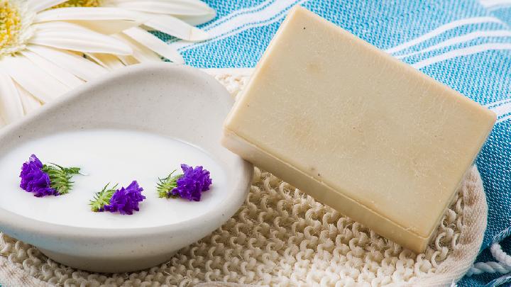夏季護(hù)膚 夏季護(hù)膚的五大小常識(shí)