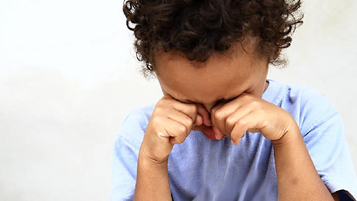 小儿多动症与五大因素有关 与顽皮儿童区别开来