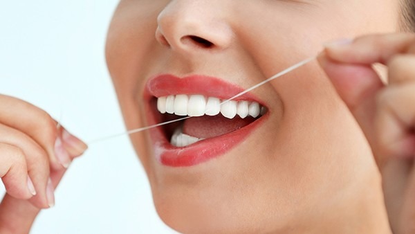 牙齿黄怎么快速变白？揭秘三种有助于牙齿美白的方法