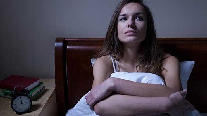 焦虑性失眠的突出症状有哪些？