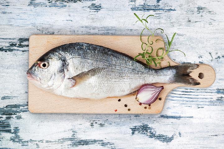 鱼肝油的功效与作用鱼肝油对身体的好处
