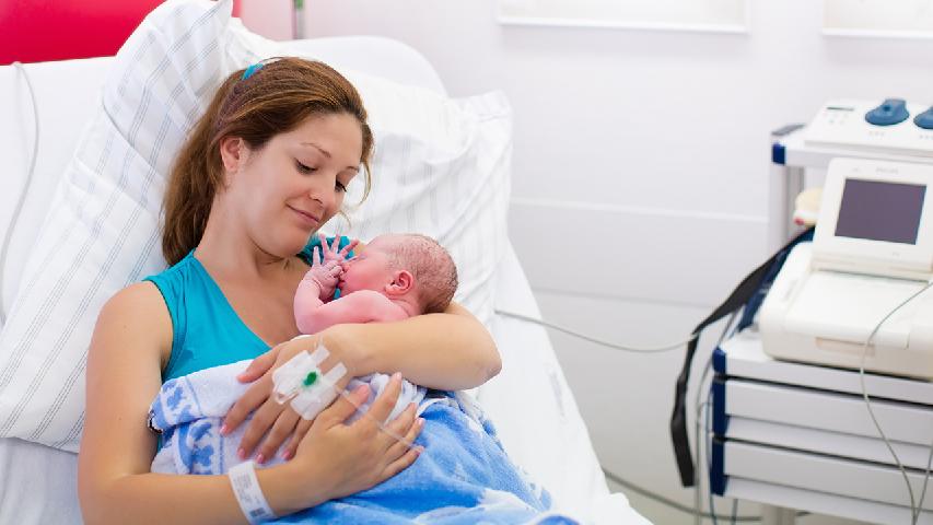 婴儿母乳喂养期妈妈多用心