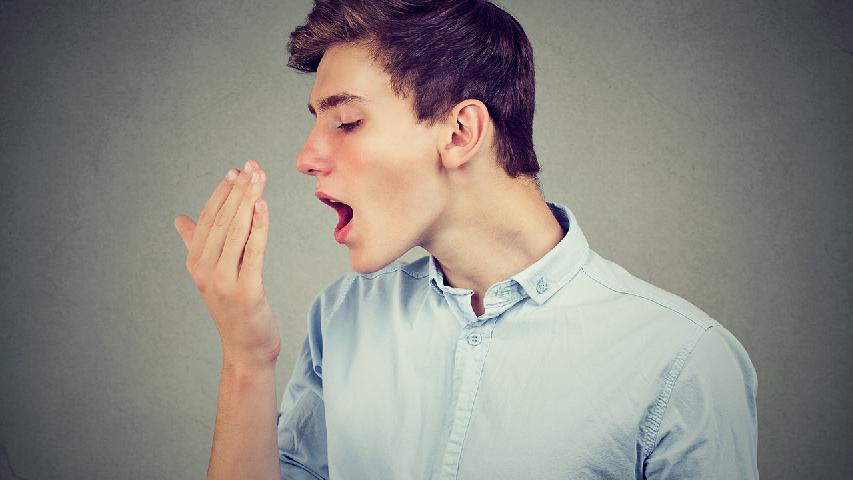 口臭是什么原因引起 如何有效清除口臭