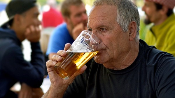 喝酒能引发前列腺炎吗