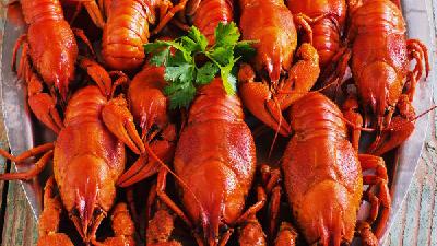 清蒸小龙虾减肥能吃吗 减肥期间怎么吃龙虾尾