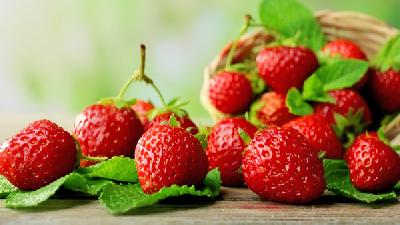 晚上吃草莓会胖吗？