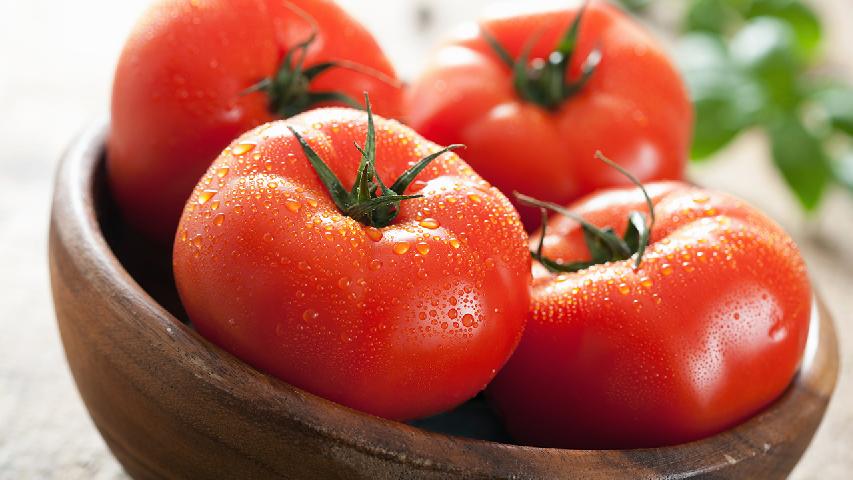 夏季吃西红柿有禁忌 蜂蜜拌番茄更营养