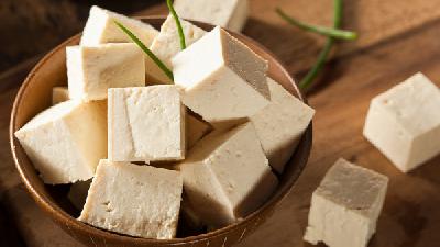 豆腐虾仁煲——补钙美容通乳提高免疫