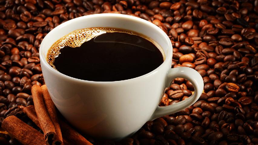 办公室久坐伤不起，一杯咖啡能否成为你的救星？