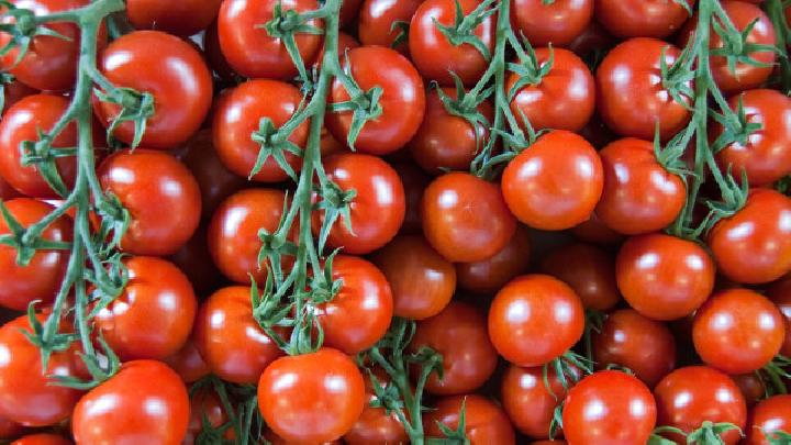 西红柿有哪些好处 晚间西红柿该怎么吃才能减肥