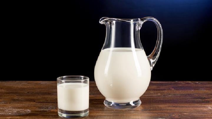 牛奶养生美容5种搭配小方法
