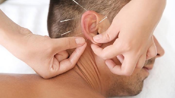 艾灸贴对腰间盘突出有好处吗？针灸能治腰间盘突出吗？