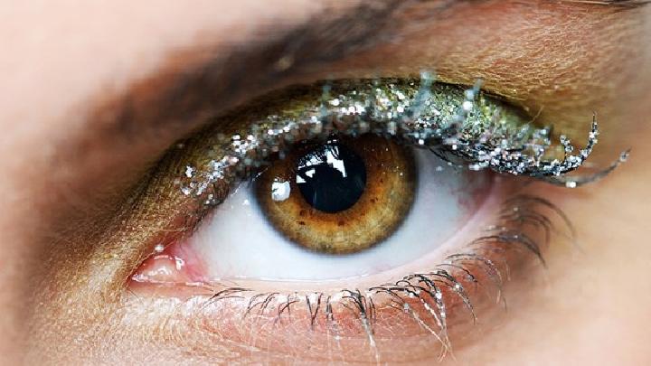 婚禮美顏秘籍：無瑕肌膚、精致眉眼，讓你成為最閃耀的伴娘