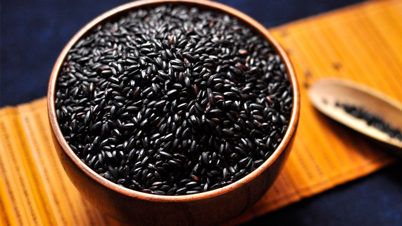 告别白发烦恼！这5种食物从内而外养发黑发！