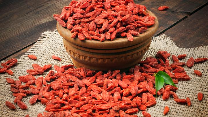 枸杞和菊花能一起泡水喝吗