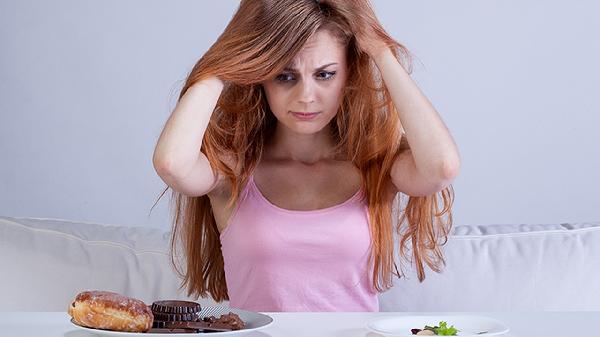 十种食物让女性老得更快