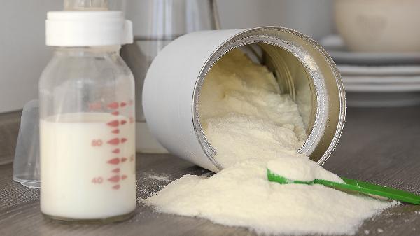 开水冲奶粉会破坏营养吗 冲奶粉的最佳水温