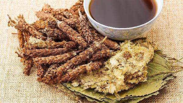 绿豆冬瓜薏米汤的功效 绿豆冬瓜薏米汤的食用方式和注意事项