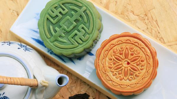 月饼热量高不高 一天吃一个月饼会胖吗