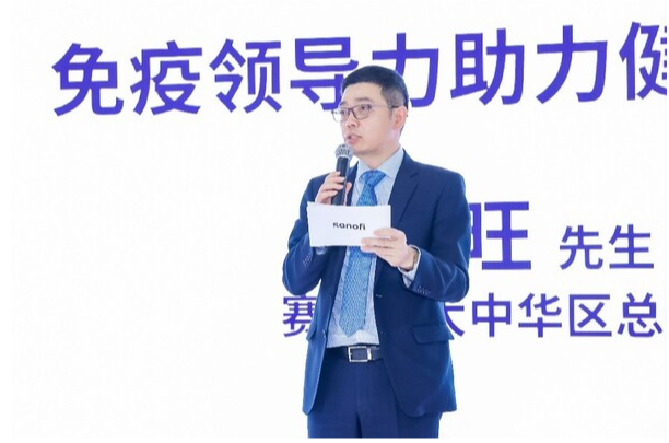 “进博宝宝”达必妥®携新适应症新装置首秀进博