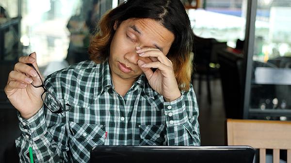 男生脸粗糙怎么才能变细腻