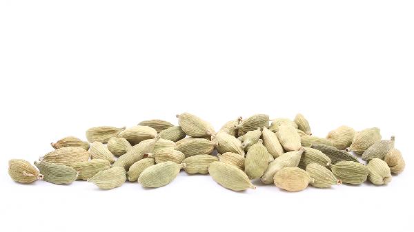 豆蔻是白豆蔻还是草豆蔻