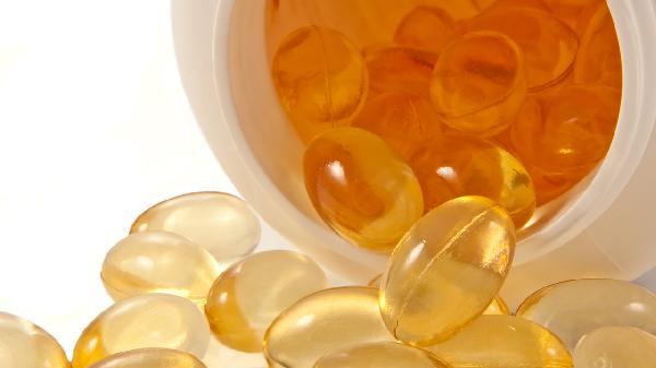 黄桃：维生素C的‘保镖’、肠道的‘清道夫’，健康生活的必备水果！