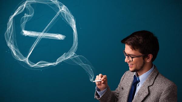 如果身边有吸烟人士，请你做好防护措施…