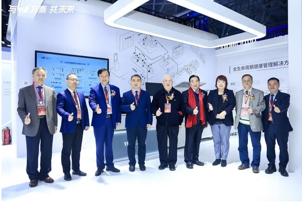 创新突破，万泰生物点亮2025检验医学装备大会