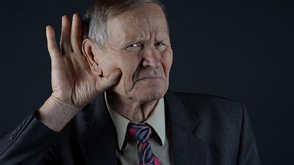 左耳嗡鸣是什么原因导致的