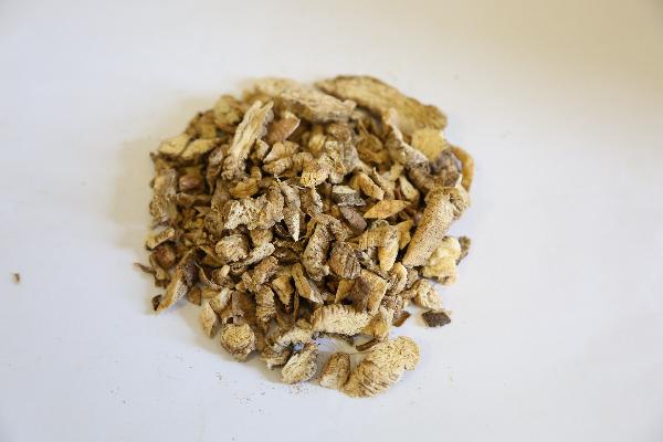 对肝脏有影响的中药有哪些药