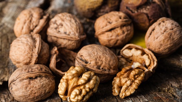 降胆固醇、保护心脑血管……这种坚果好处多多,没吃过多可惜