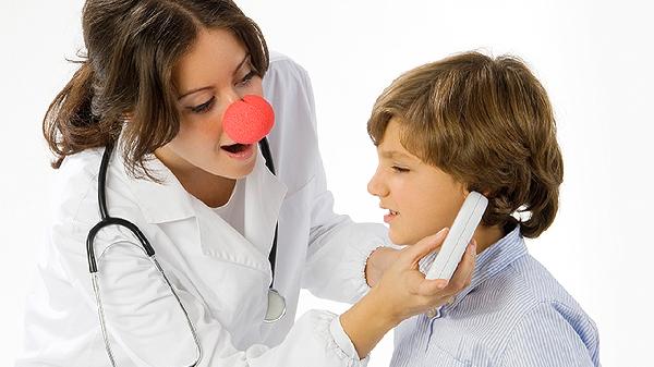 9个月宝宝手脚发黄，医生：这几类食物可别吃了，或影响孩子健康