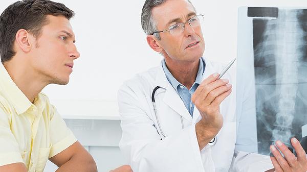 鼻中隔軟骨延長鼻小柱屬于哪種類型？