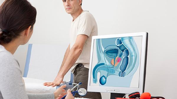 大腿内侧睾丸旁边瘙痒有红斑