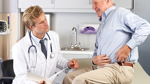 52岁男子确诊肝硬化，平时饮食清淡爱运动，医生：3个毛病改不了