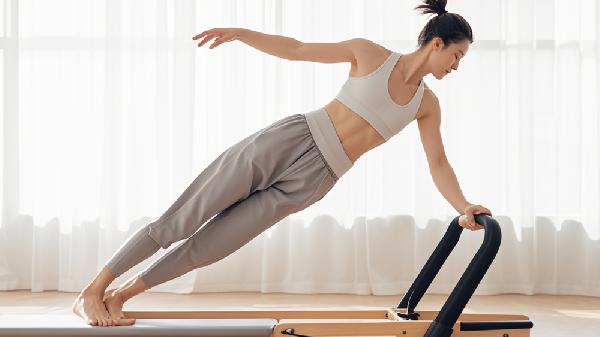 儿童和青少年普拉提