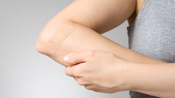 怎样锻炼手臂肌肉无工具情况下