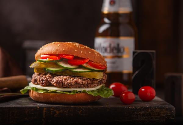 力量训练完可以吃汉堡吗