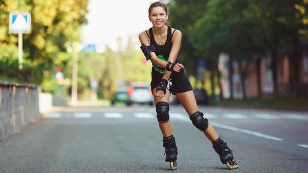滑冰运动员怎么避免腿粗