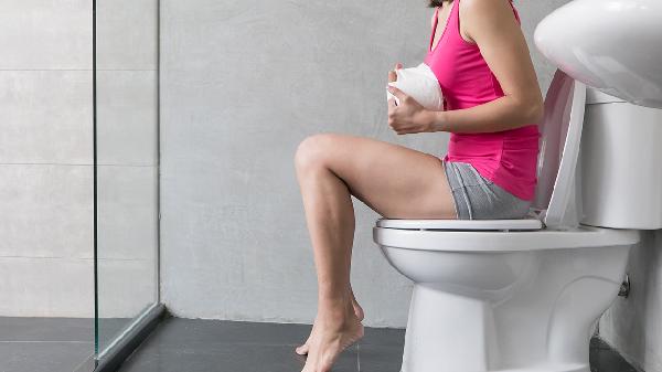 女性便秘的症状以及危害表现