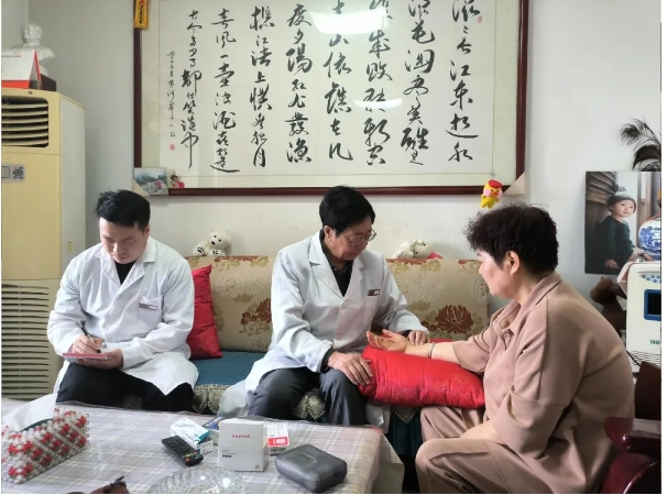 西安啄术鸟互联网医院梁俊武:以仁心仁术守护糖尿病患者健康之路