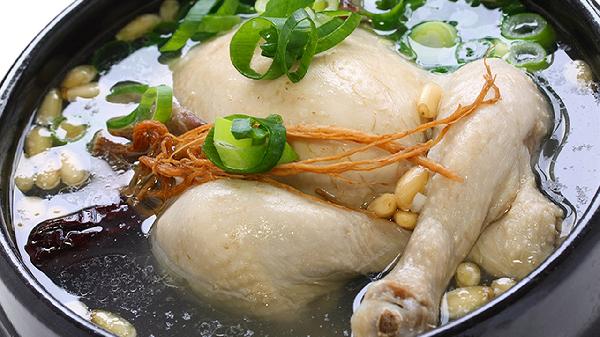 胃癌患者不能喝鸡汤？医生告诫：若不想多遭罪，这几物谨慎食用！