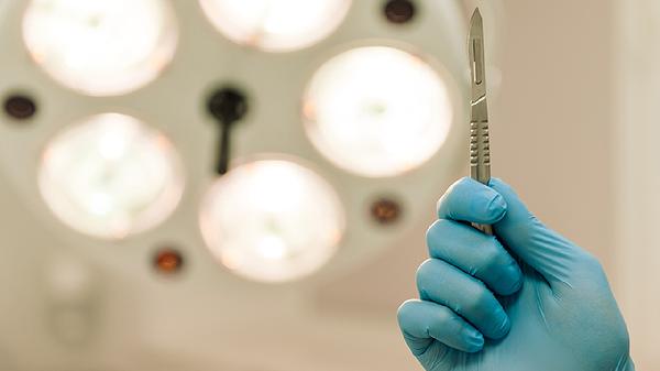 尿酸高了没预兆？医生：睡觉时若出现这几种表现，或要提高警惕了