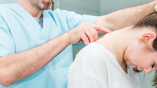 女子泡温泉后感染上HPV？医生：泡温泉时，这些事项要格外注意！