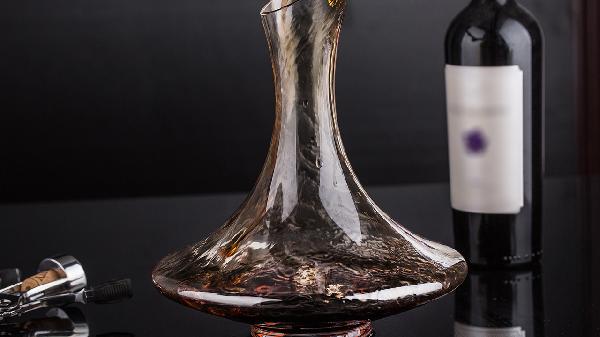 堕胎后能不能喝红酒酒