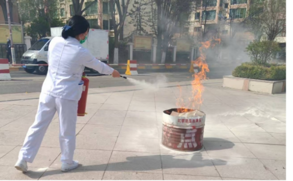 西宁爱尔眼科医院开展火灾应急逃生演练 筑牢消防安全防线