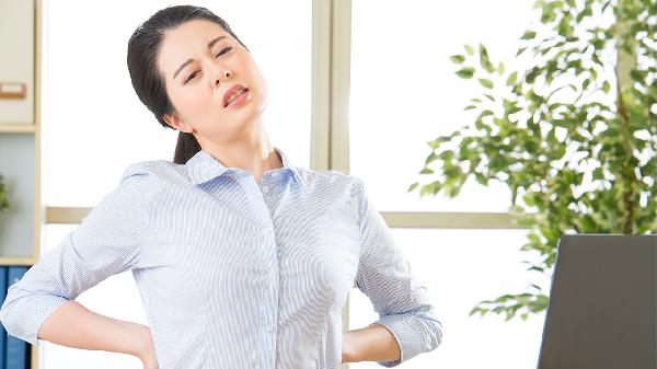 女性腰椎凹陷锻炼如何矫正