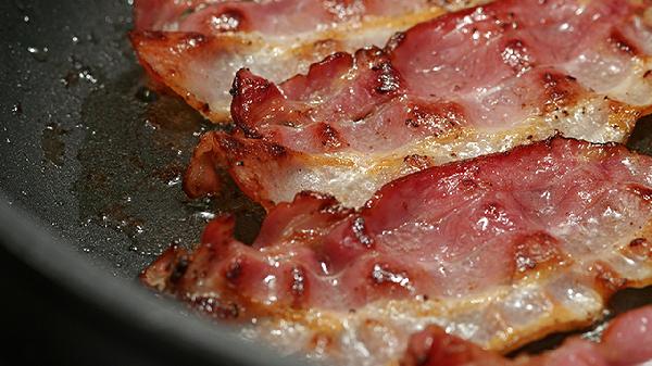 腊肉被列为一级致癌物，还能吃吗？记住4招，可以放心吃！